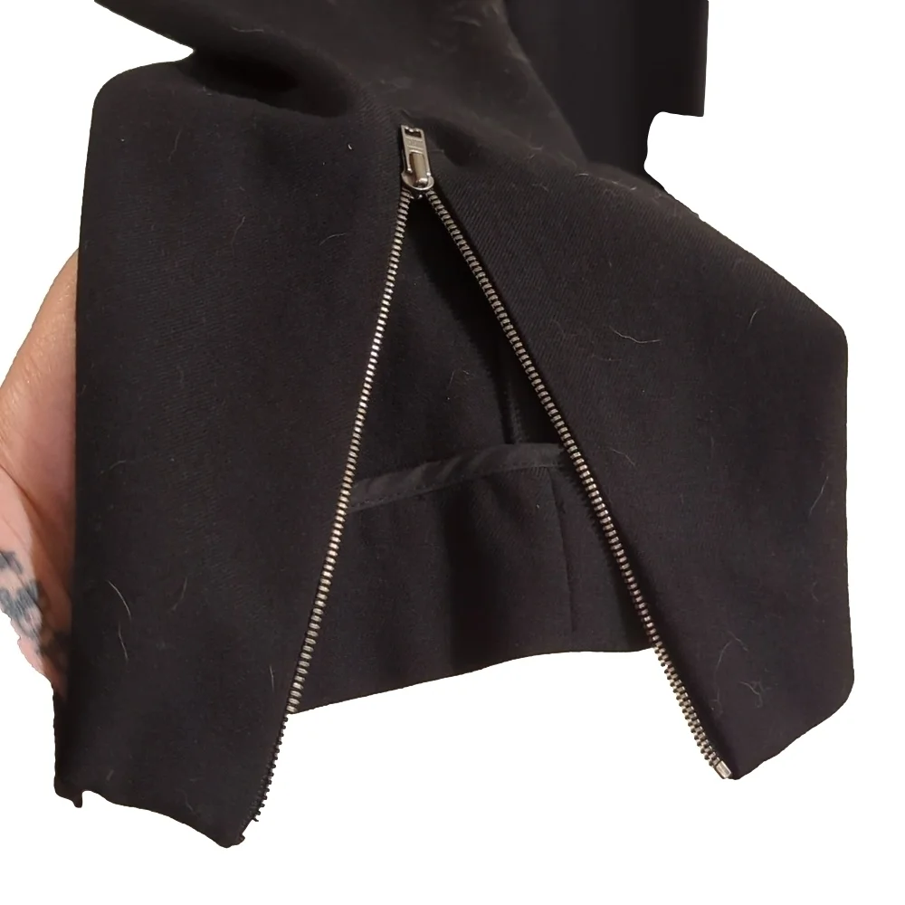 Stay Cozy, Chic & Trendy with Marni's 2011 Winter Edition Wool Pants - Picture 3 of 15